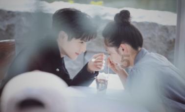 爱丽丝和闺蜜
