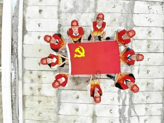 佣金居然这么高?流量卡代理妖火云号卡分销系统揭秘