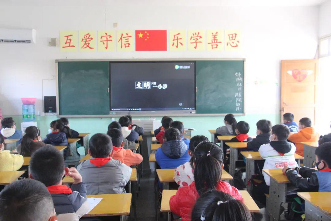 装甲坦克大战无敌版