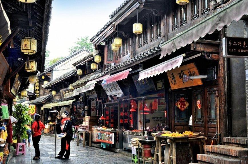 新疆吊打青岛26分:李炎哲+29完胜杨瀚森-31 男篮希望之光又被上课