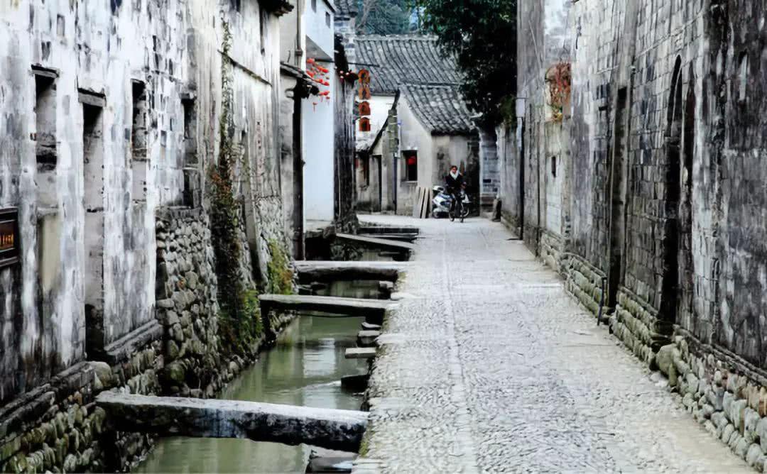 泰坦陨落2