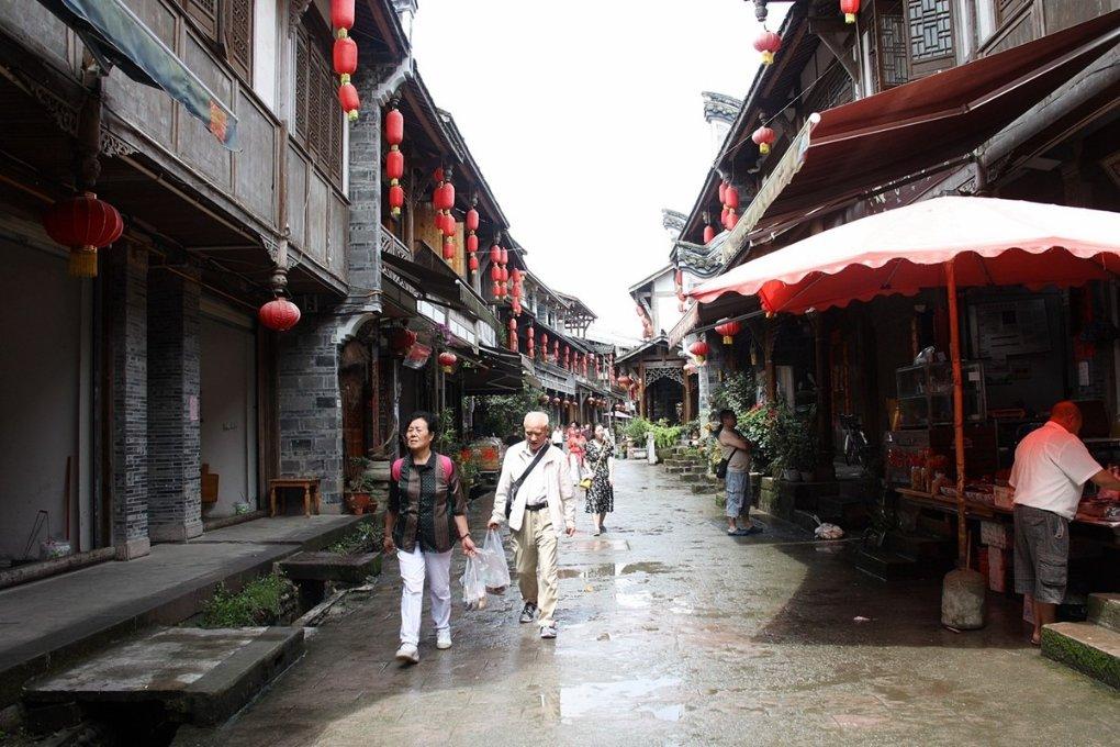 湖北一户人家翻新祖屋,发现一本日记,才知去世28年的奶奶不一般