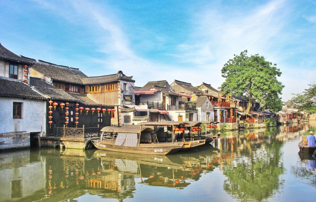 东西问丨包亚明：电视剧《繁花》“港风”绽放，沪港双城如何“双星辉映”？